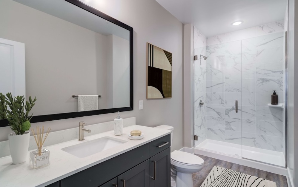 C1A - 3 bedroom floorplan layout with 3 bathrooms and 1487 square feet (Bathroom)